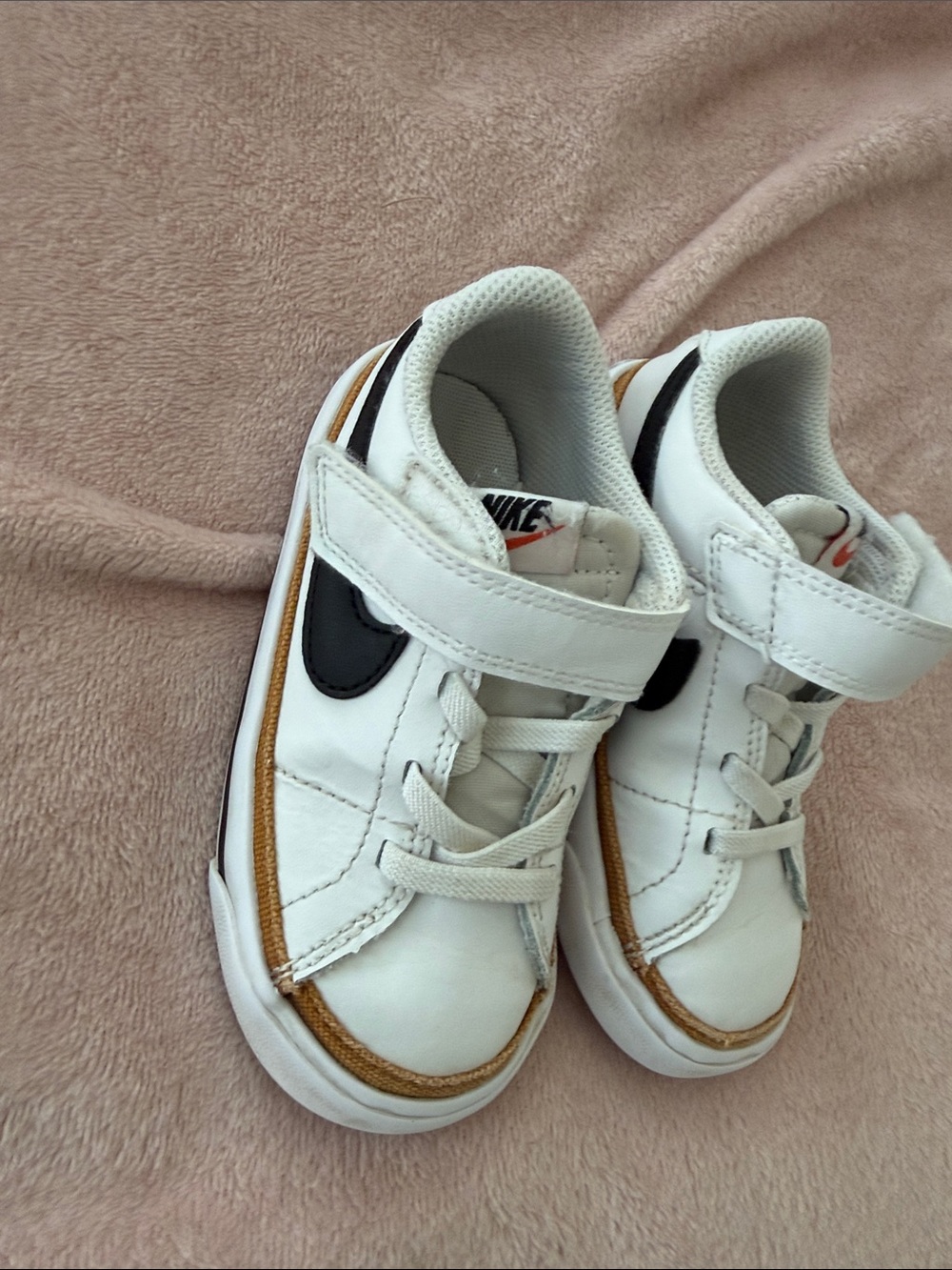Nike Kids White Sneakers with Black Swoosh and Tan Trim